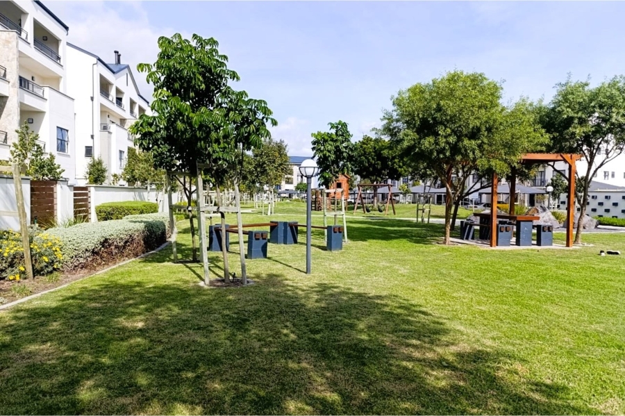 1 Bedroom Property for Sale in Sandown Western Cape